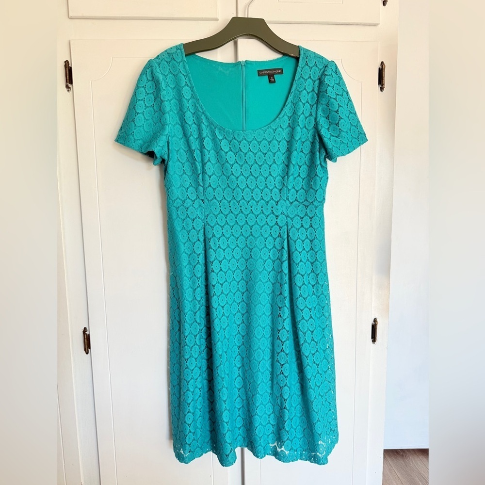 Chris McLaughlin Size 12 beautiful stretch lace dress with comfortable.